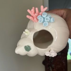 Fish bowl shell decoration